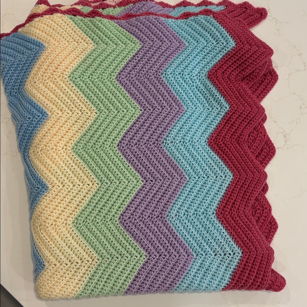 Handmade Throw Beautiful Colors - Soft and cozy blanket for sofa or single bed